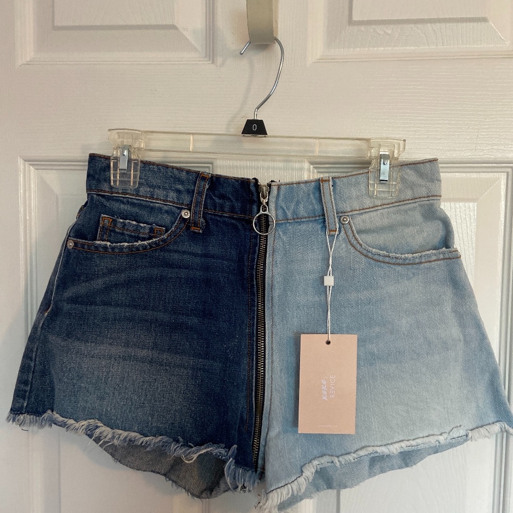 REVICE Ying Yang Shorts, NWT